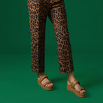 Carregar imagem no visualizador da galeria, Sandália Pietra Camelo