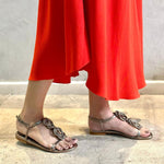 Carregar imagem no visualizador da galeria, Sandália Betânia Prata Velha