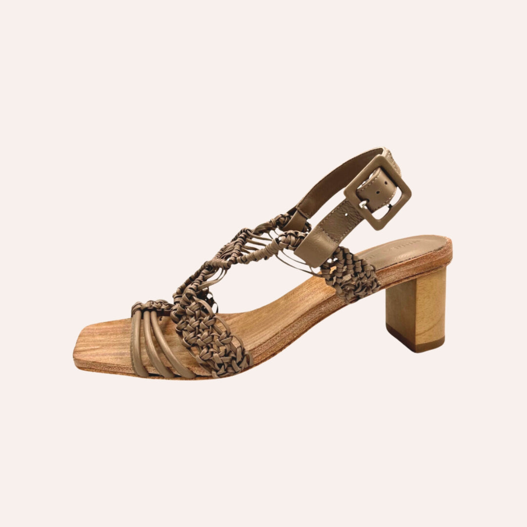 Sandália Macramê Fendi