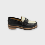 Carregar imagem no visualizador da galeria, Loafer com Alinhavos Preto/Off White