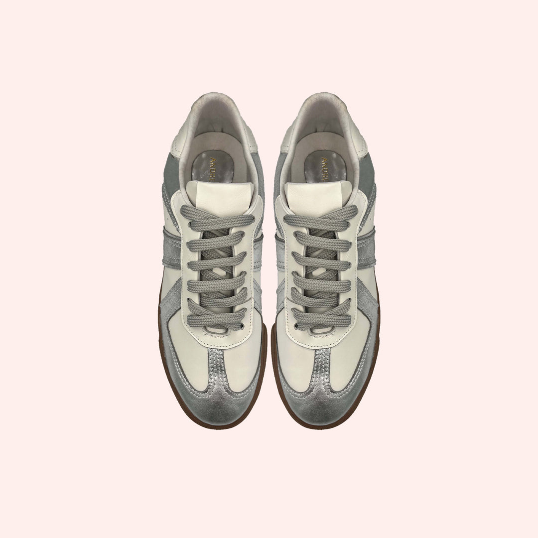 Tênis Carol Branco e Prata