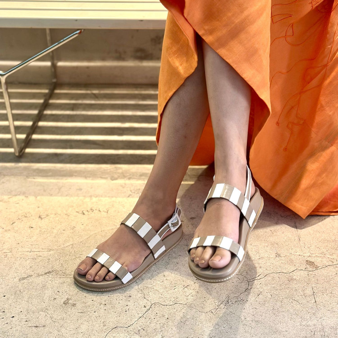 Sandália Listrada Fendi / Branco