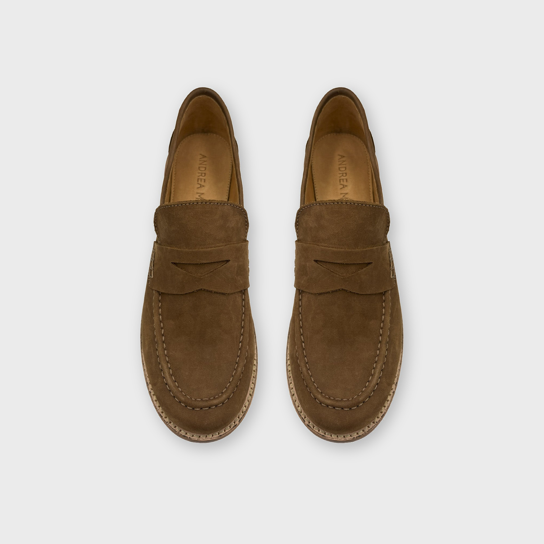 Loafer Gravatinha Camurça Caramelo