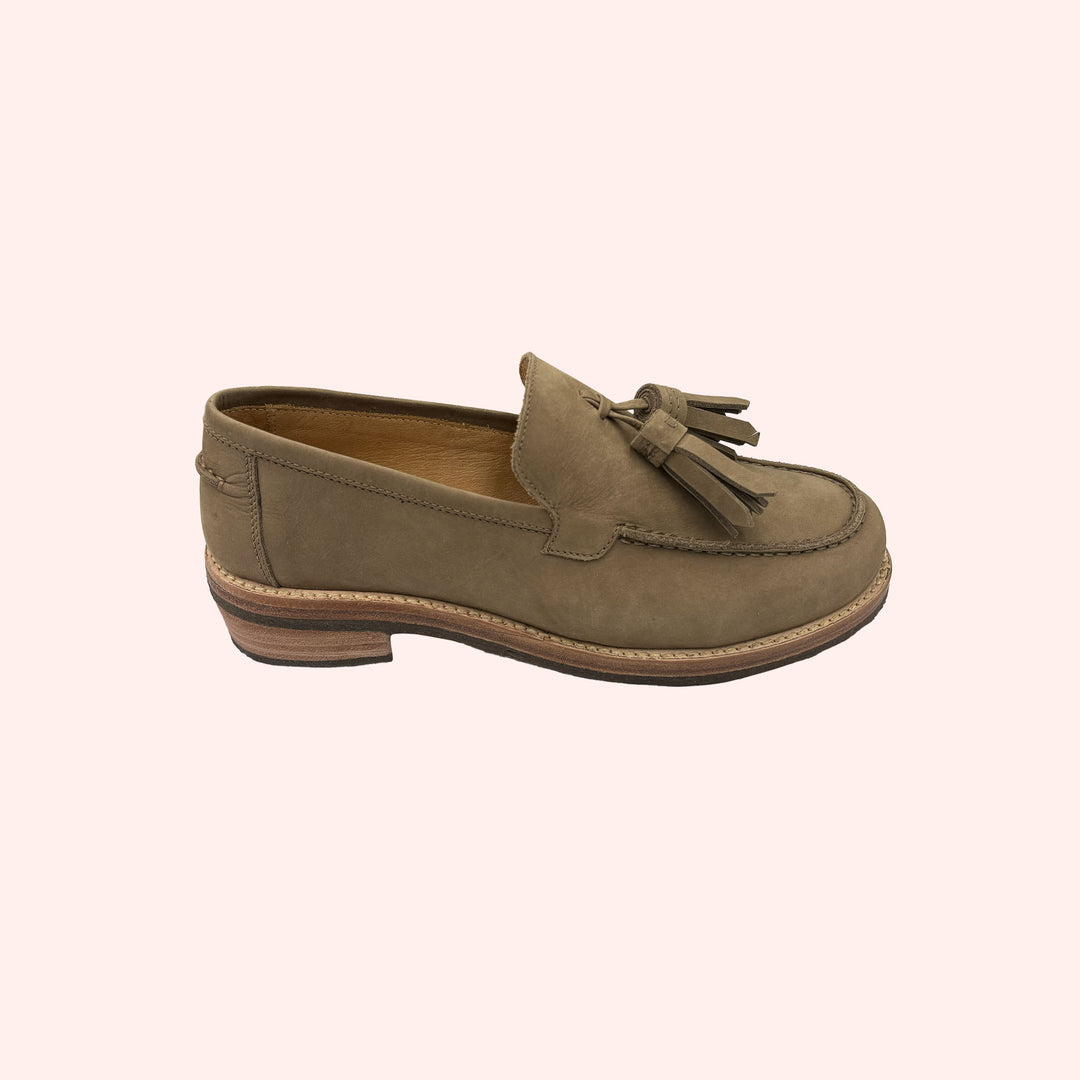 Loafer Com Barbicachos Argila