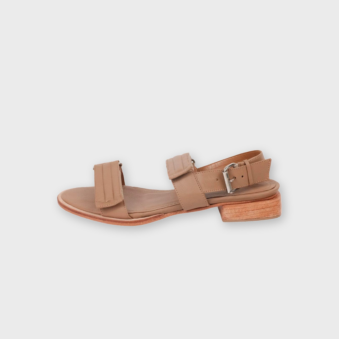 Sandália Velcro Lontra