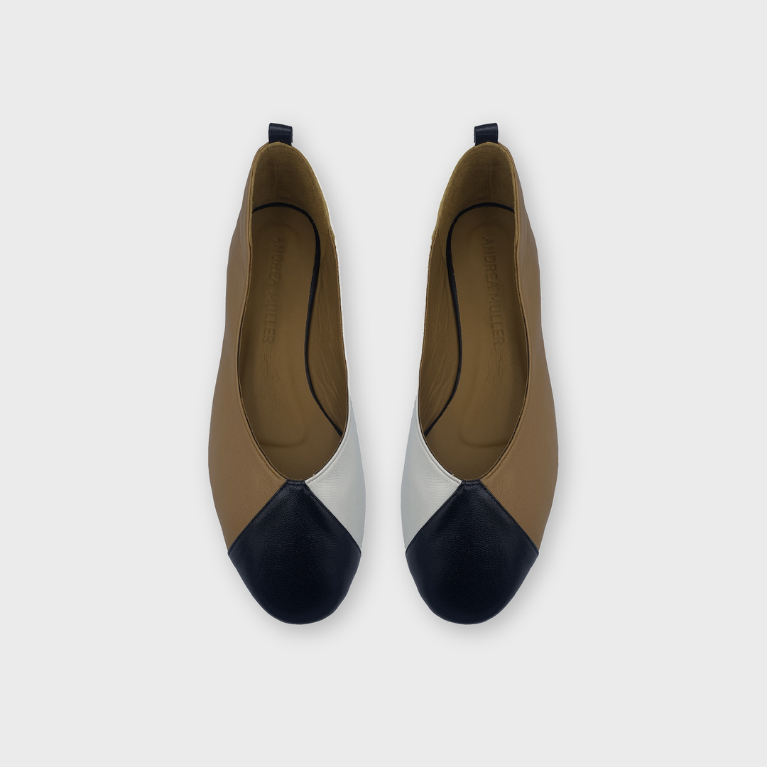 Sapatilha Amélie Off White/Preto/ Camelo